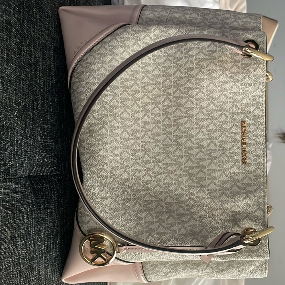 Michael Kors tote